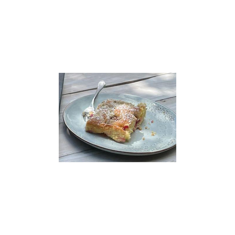 Blechkuchen mit Sommerfrüchten und Kaffeestreuseln